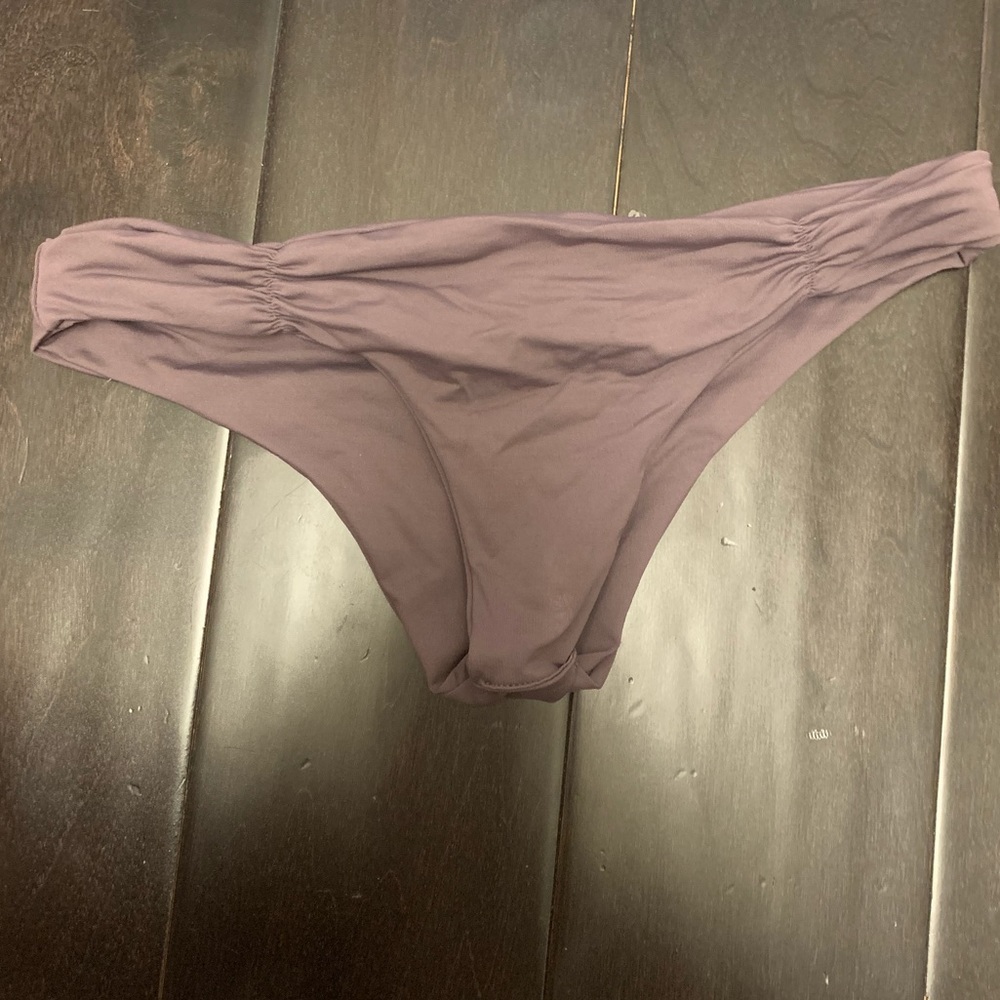 PEBBLE LSPACE BOTTOMS